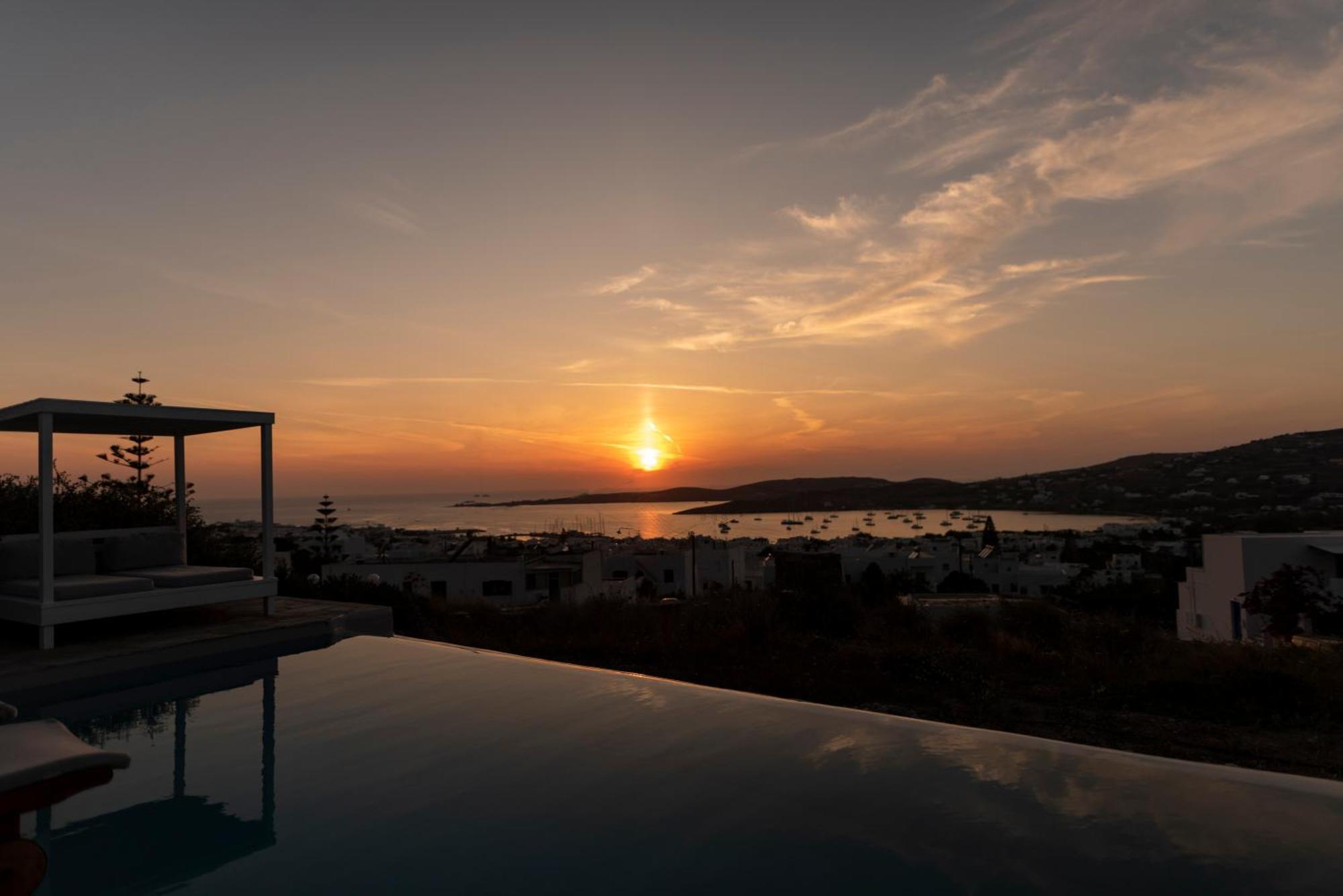 Orasea Villa With Private Pool Páros Exterior foto